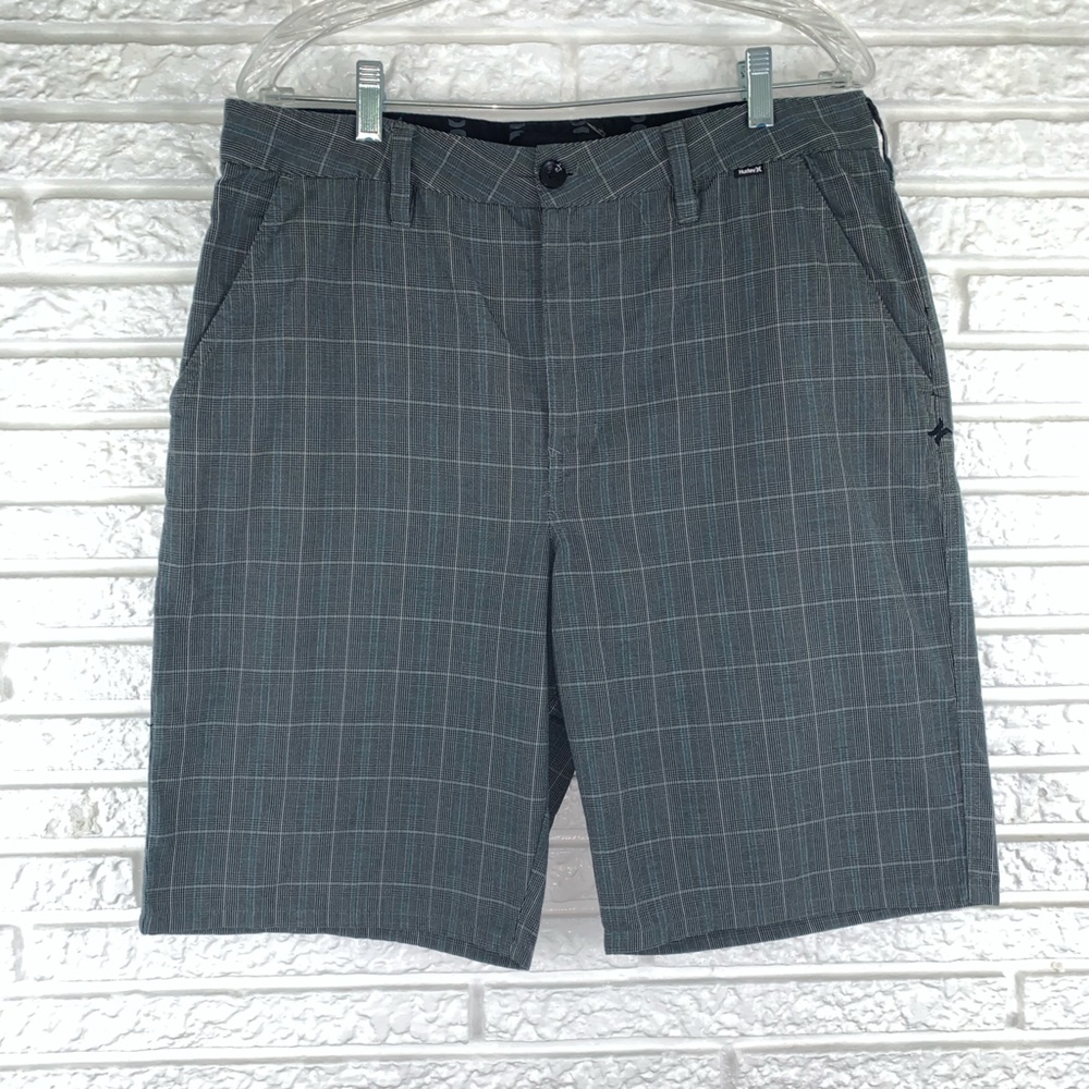 Hurley plaid flat front shorts